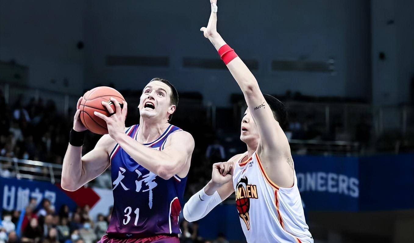 雷速体育下载-天津男篮客场不敌北京队，遭受失利