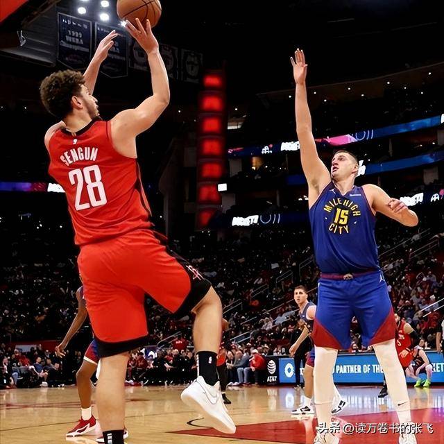 爱尔福特球员表现出色,轻松赢得比赛 爱尔福特球员表现出色,轻松赢得比赛