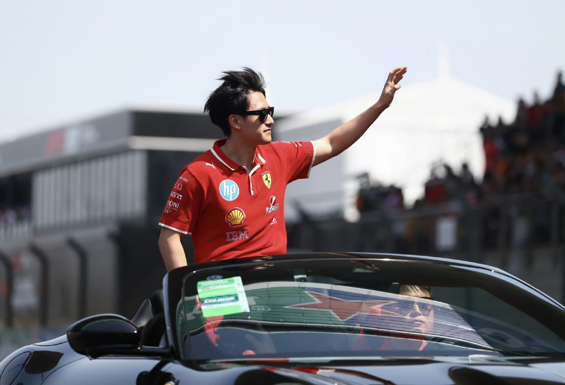 雷速体育直播-红牛车队力克雷诺车队，周冠宇点燃赛场