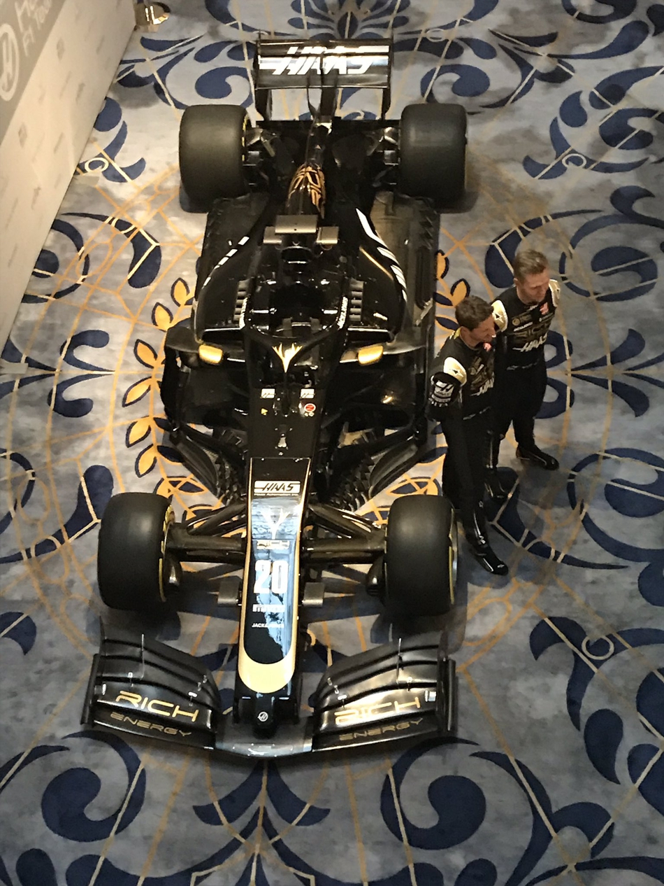 索伯车队绝杀哈斯车队,皮亚斯特里扛起全队 索伯车队绝杀哈斯车队,皮亚斯特里扛起全队