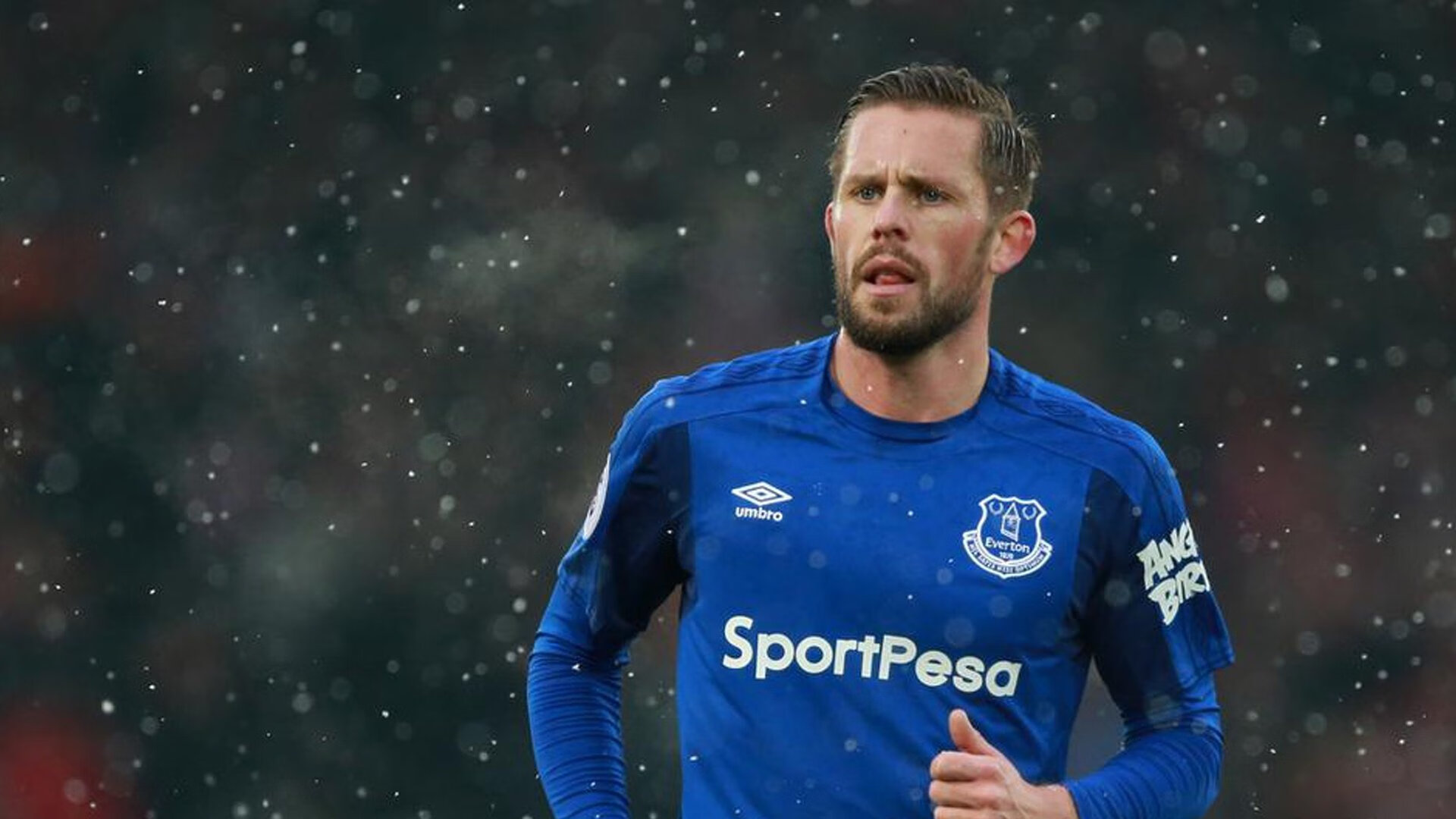 跨越时空的绝杀,从勇士压哨到世界杯接管,竞技体育的唯一性光芒